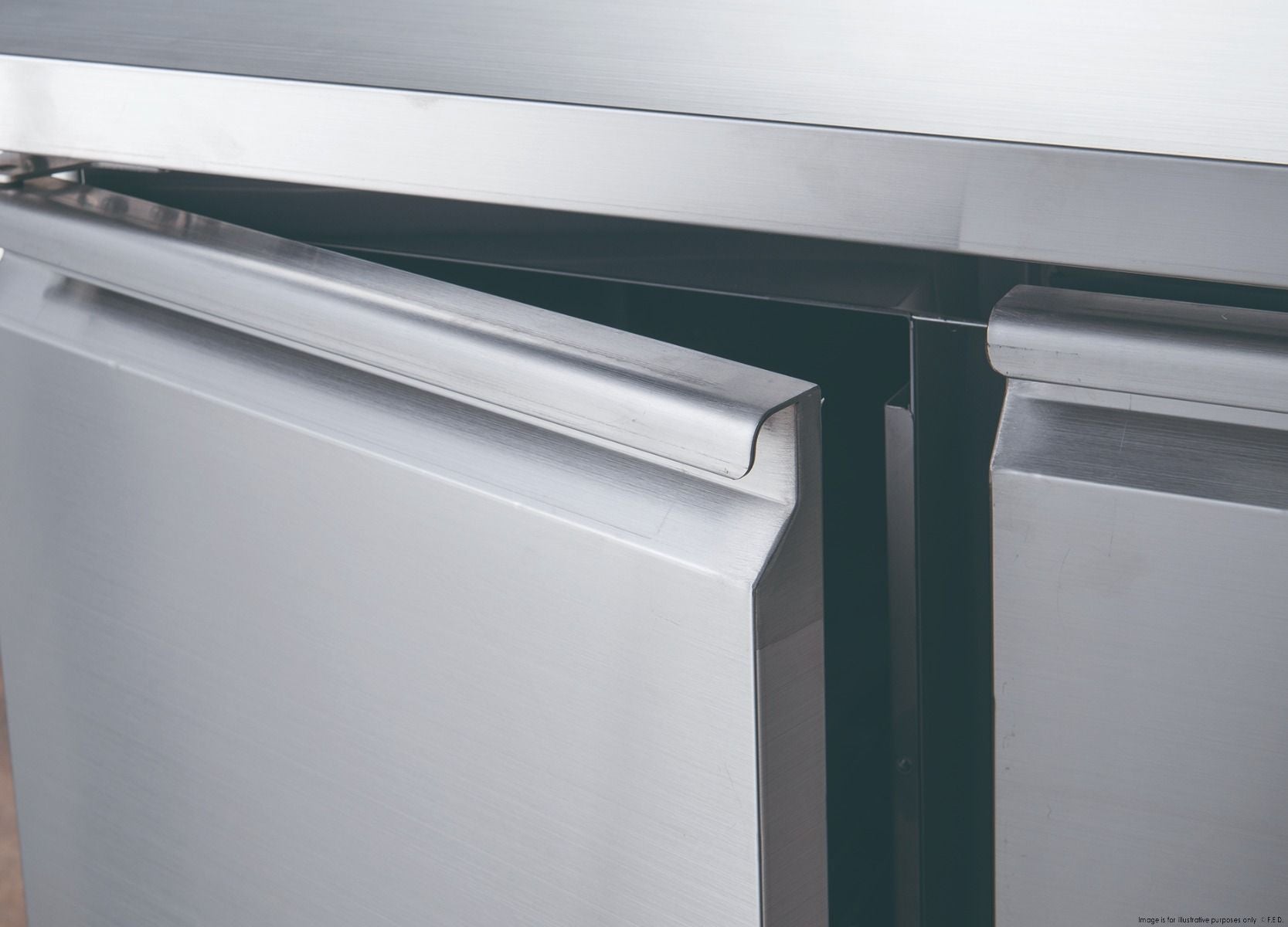FED-X Two Door Standard Saladette XPZ2600TN