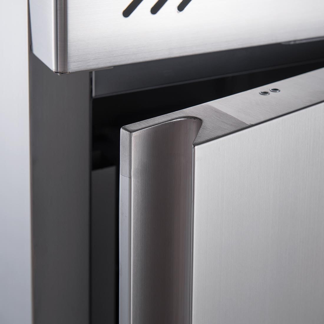FED-X S/S Single Door Upright Fridge