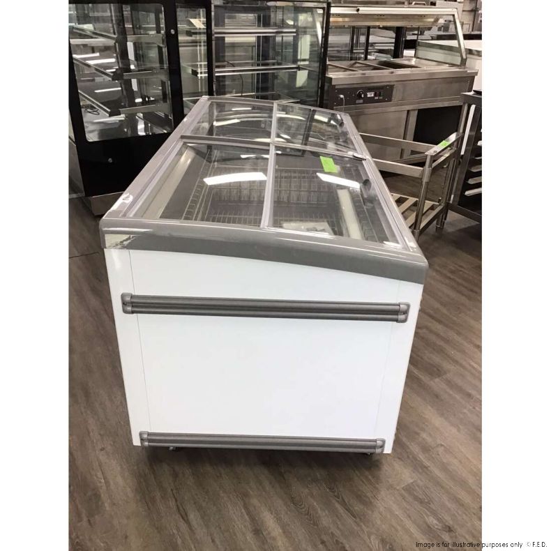 2NDs: Thermaster Supermarket Island Dual Temperature Freezer & Chiller with Glass Sliding Lids ZCD-E185S-VIC589