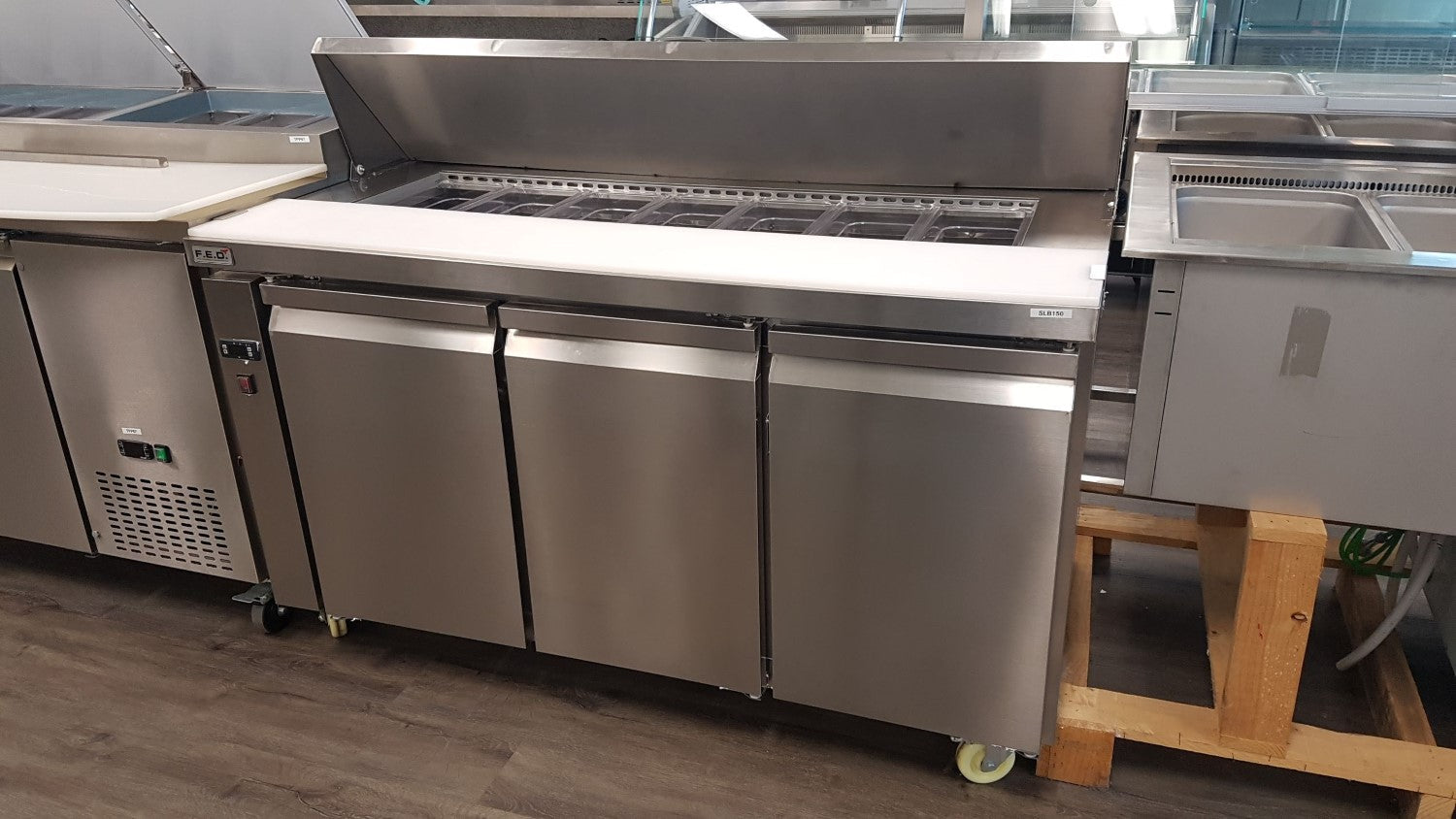 Thermaster Three Door Sandwich Bar SLB150