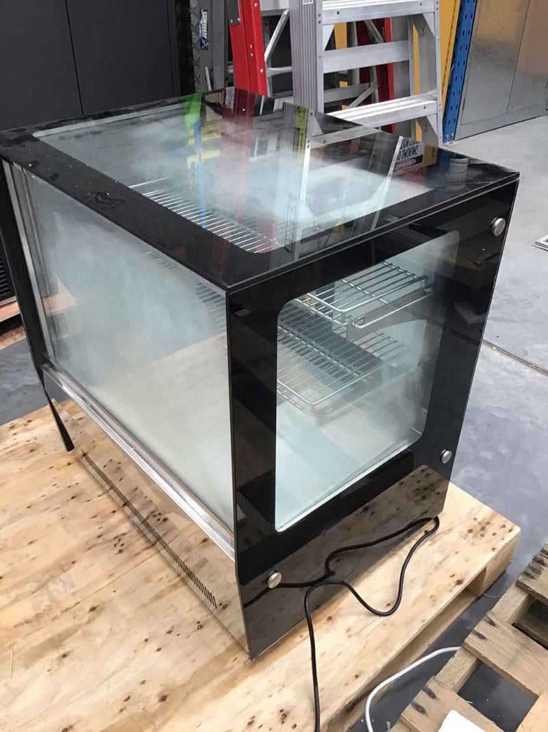 Ex-Showroom: Counter top square glass cold food display 660x530x730 - GN-660RT-NSW1236